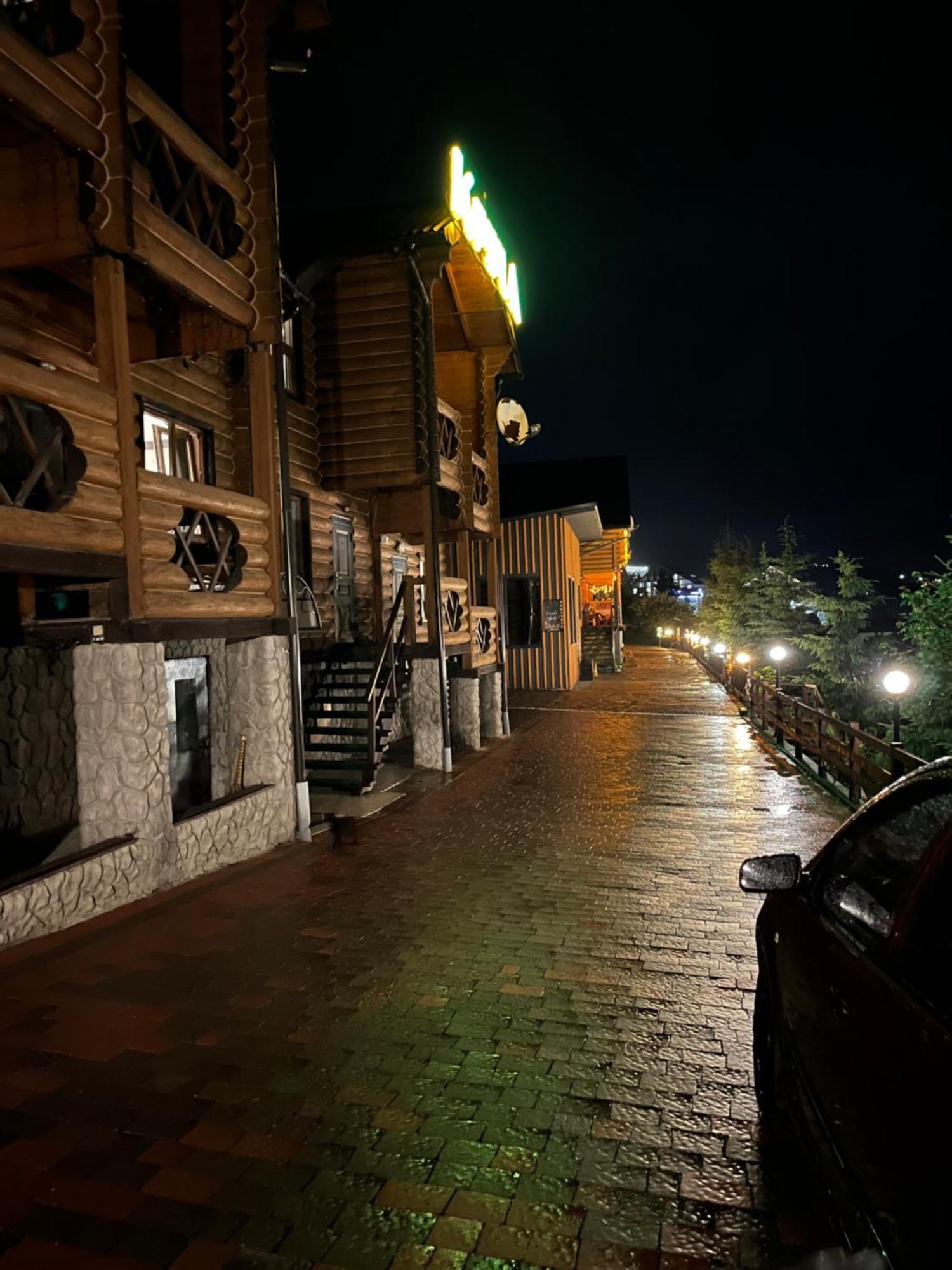 Hotel Krucha Bukoveľ Exteriér fotografie